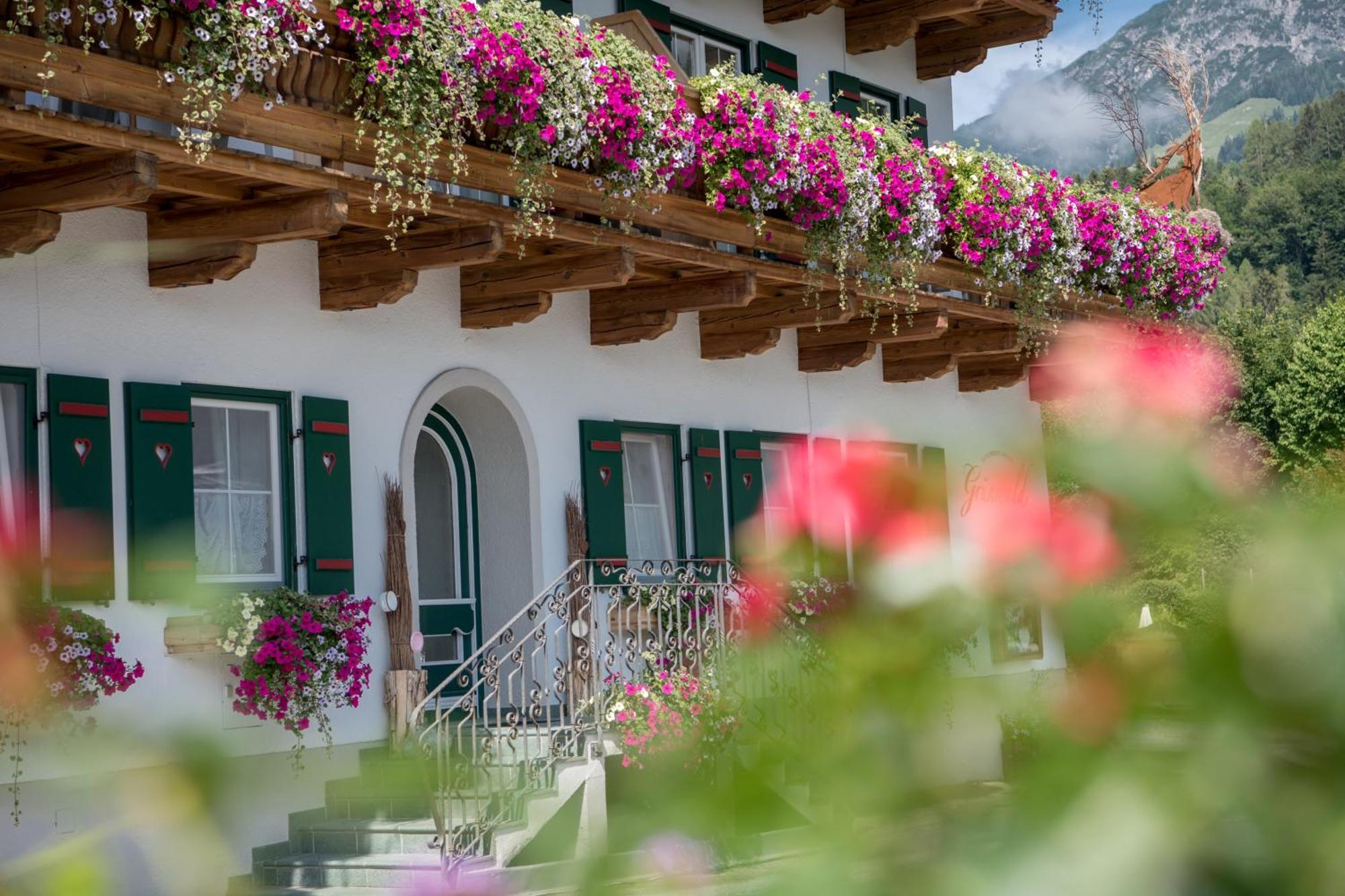 Gourmet-Hotel Grünwald Leogang Exterior foto